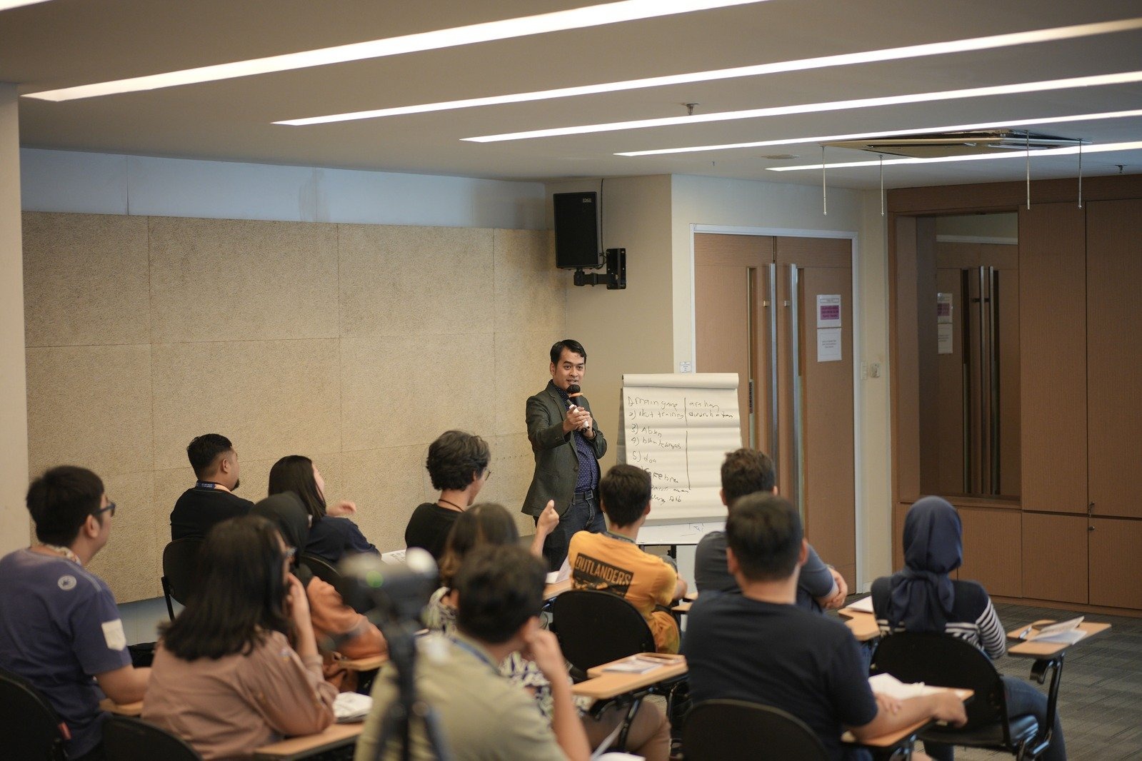 Membangun Resiliensi di Tengah Ketidakpastian